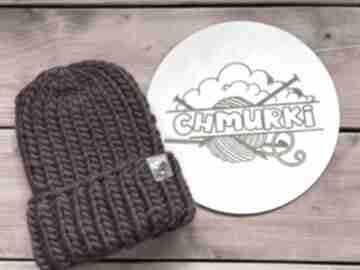 na drutach. Prezent na święta, wool gruba czapka zimowa beanie