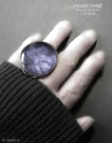 Kobaltowy pierścień niezwykły ze ręcznie przetopionego miły prezent galeria limart kobalt