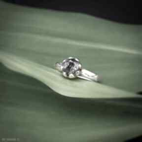 z artymateria srebrny pierścionek, kwarc z kwarcem, elegancki zgrabny z turmalinem