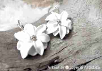 Romantyczny kwiatowy komplet - kolczyki, wisiorek i bransoletka wykonane z gliny polimerowej