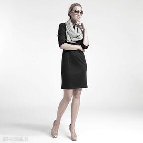 Nina - sukienka czarna paweł kuzik moda, jesień, zima, dzianina, praca, biuro