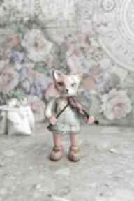 skrzypaczka dekoracje qletta clay bajkowa lisiczka, figurka, lis w sukience, lisa, skrzypiec