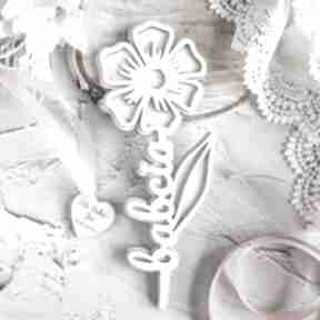 Kwiatek prezent na dzień babci dekoracje biala konwalia