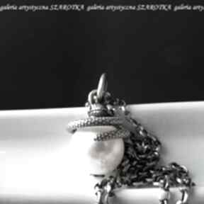 Ssstrażnik ssskarbu naszyjnik z naturalnej perły i srebra szarotka, słodkowodna, wąż ze wężem