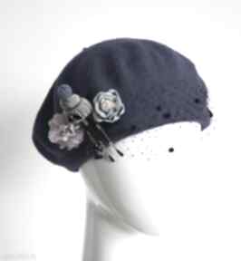 Niebieski beret czapki fascynatory, wełna, woalka