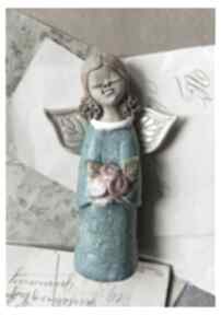 Aniołek z bukiecikiem - miniatura ceramika wylęgarnia pomysłów, anioł, róże