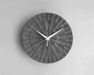 Minimalistyczny pleciony zegar do salonu studio blureco