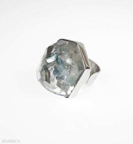 Pierścionek z kryształem aqua aura lucreative srebro, żywica, kryształ, kamień, klasyka