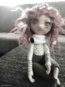 Agniesia - artystyczna lalka kolekcjonerska dekoracje e piet, dziewczyna, rudzielec, tkanina
