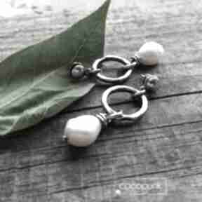 Kolczyki z perłami - srebro 925 cocopunk, perły, wiszące, srebrne, codzienne