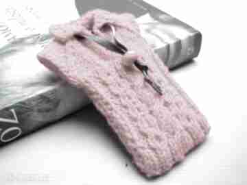 Etui sweterek na smartfona