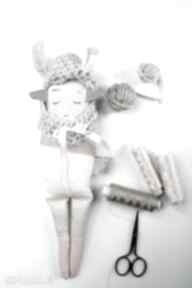 Siostra szi pudrowa w czapce - handmade maskotki mimi monster misiu, zabawka, prezent, lalka