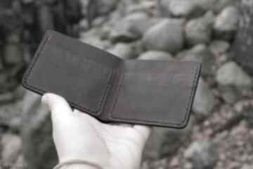 Ręcznie obiony personalizowany portfel skórzany ursus maxymus crazy horse, minimalistyczny