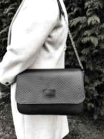 Klasyczna torebka na ramię w czerni musslico, damska, prezent dla kobiety, ekologiczna