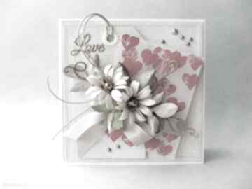 Czerwone serca scrapbooking kartki