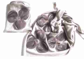 wełniany róż w wełna z kwiatami zachwyca godzinami chustki i apaszki ruda klara komplet, etno