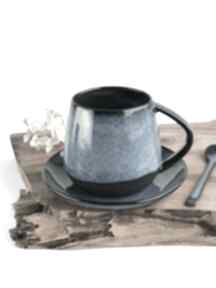 Filiżanka ceramiczna ze i łyżeczką kubek beczułka - borówka kubki tyka ceramika, spodkiem