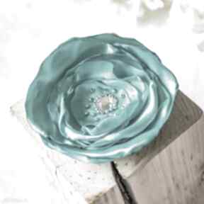 Broszka - kwiat turkus srebro maly koziolek - ręcznie szyty, urodziny, imieniny