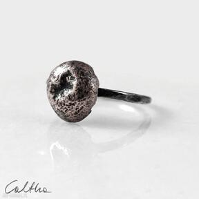Kamyk - srebrny pierścionek z miedzią rozm 13 2210-02 caltha miedziany, obrączka