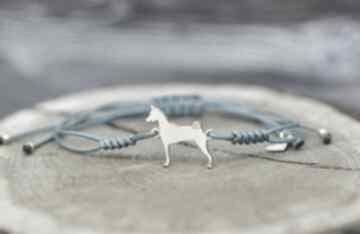 Basenji - bransoletka z psem, srebro 925 pozłacane pasją i pędzlem pies, biżuteria z sznurkowa