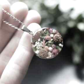 Wisiorek z naturalnymi w żywice naszyjniki bioevgenika jewelry z kwiatami, biżuteria