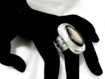 Bursztyn, pierścionek z bursztynem bizuteria srebro: rękodzieło