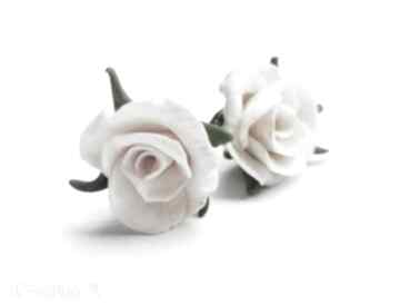 Wkrętki sztyfty róże, fimo kwiaty białe