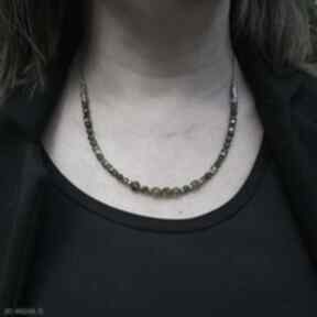 Naszyjnik ze srebra: z peridotów handmade oksydowane na prezent. Biżuteria srebrna
