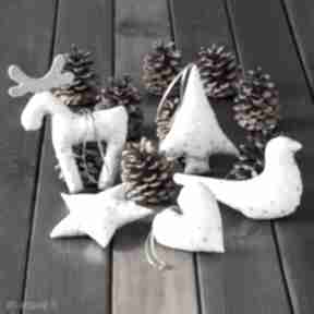 Ozdoby choinkowe beżowe w srebrne gwiazdki dekoracje świąteczne