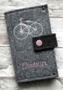 Filcowe etui na telefon - vintage bike happy art, smartfon, retro, rower, kropki, prezent