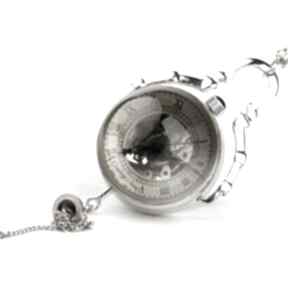 Czas zatopiony w srebrze zegarki drobiny czasu zegarek