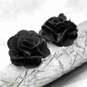 Kolczyki sztyfty czarne 3d c1200 artseko z tkaniny, kwiaty, z kwiatami, wkrętki, na sztyfcie