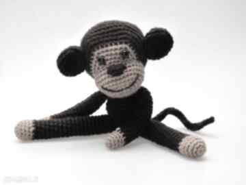 Małpka chłopczyk maskotki asiek1, szydełkowa, mięciutka