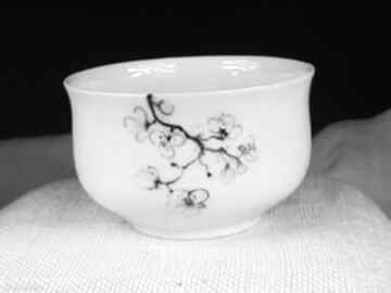 Ume kwiaty śliwy - czarka porcelanowa do herbaty ceramika strzelecka slezak, kwiat, chawan