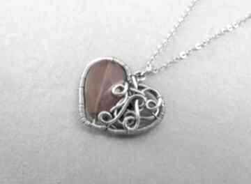 z karneolem, wire wrapping wisiorki agata rozanska karneol, wisiorek, serce, wirewrapping, stal