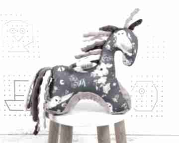 Koń sowa w kwiatach granat - przytulanka sensoryczna maskotki nuva art, konik, dla niemowląt