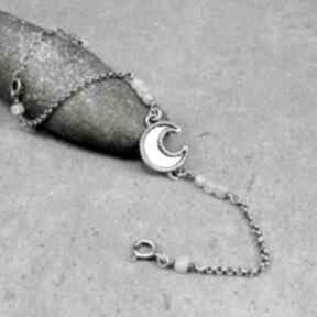 Słowiańska bransoletka z lunulą i kamieniem księżycowym amade studio, na łańcuszku, księżyc
