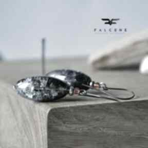 Kolczyki islandia falc one akrylowe oliwki, srebrne bigle, długie, prosta forma, nowoczesne
