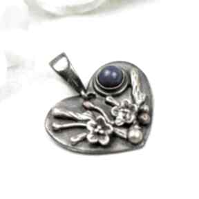 Wisiorek w kształcie serca z lapis lazuli c855 -4 wisiorki artseko, romantyczny prezent
