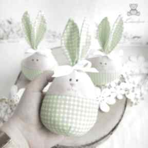 dekoracja wielkanoc jajo: króliczek ręcznie szyty