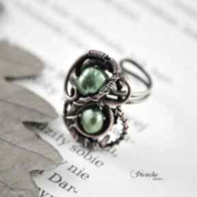 Elegant green - pierścionek z perłami rzecznymi pracownia miedzi miedź, regulowany, uniwersalny