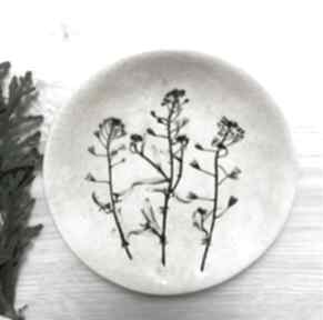 Talerzyk z roślinkami łąki ceramika ana ceramiczny, dekoracyjny, z roślinami, podstawka