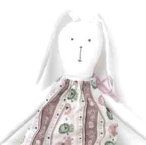 w różowej sukience lalki przytullale króliczek, zajączek, zając, wielkanocny, przytulanka