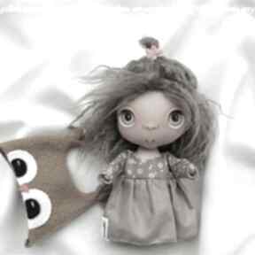 Lala - sowa, dekoracja tekstylna, ooak, pocket doll szarotka lalka sówka, szmacianka