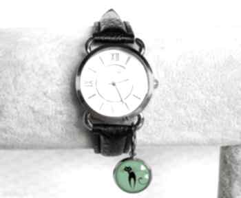 Srebrny zegarek z zawieszką kotkiem zegarki gala vena, damski, moda, fashionista, kot