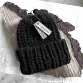 Czapka beanie chunky black handmade woolissocool, na zimę, gruba drutach, z wełny
