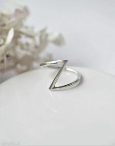 Dziki królik minimalizm, srebrny pierścionek, geometryczny minimalistyczny, biżuteria