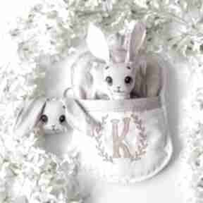 Króliczek z łóżeczkiem - karmelka seria kochany domek maskotki mały koziołek królik, zestaw