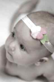 Opaska niemowlęca małe różyczki filc dziecko ozdoba prezent kwiat