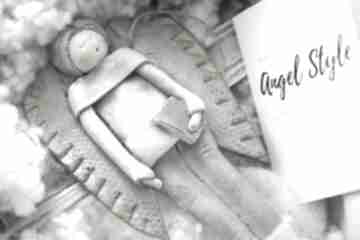 Anioł mol książkowy podziękwanie dla promotora dekoracje angel style z masy solnej, książką